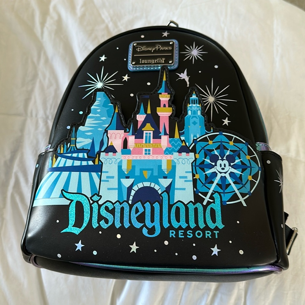 Disney parks lounge fly backpack